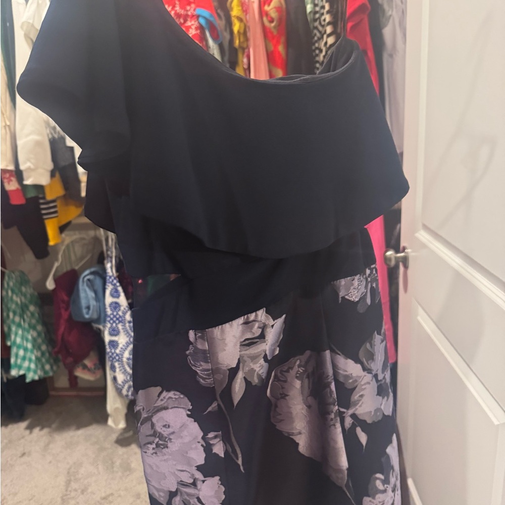 Elegant Black and Gray Floral Dress